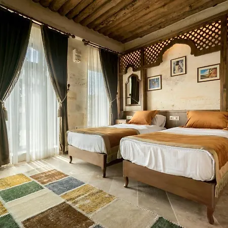 לינה וארוחת בוקר Sobek Stone House Cappadocia נבשהיר