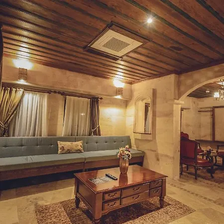 לינה וארוחת בוקר Sobek Stone House Cappadocia 3*