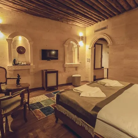 לינה וארוחת בוקר Sobek Stone House Cappadocia