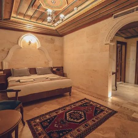 לינה וארוחת בוקר Sobek Stone House Cappadocia 3*