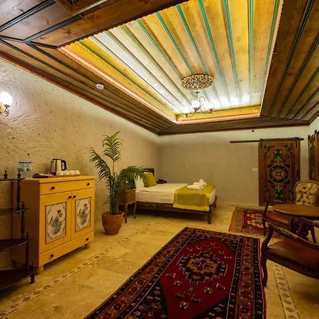 לינה וארוחת בוקר Sobek Stone House Cappadocia נבשהיר